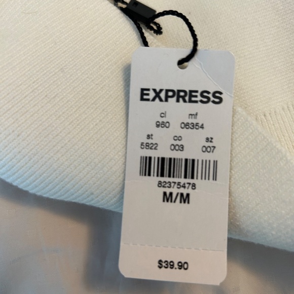 Express Crop Top - Picture 5 of 6